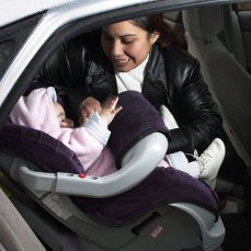 Viaggiare sicuri: il bambino in automobile