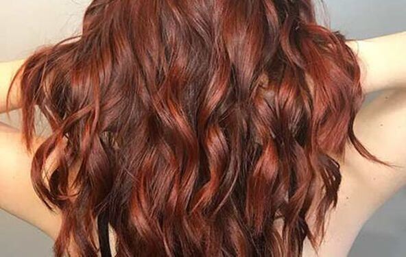 Фризерите ја открија идеалната боја на коса