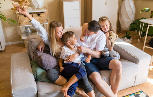 Otroški dodatek v letu 2026: izplačila in višina