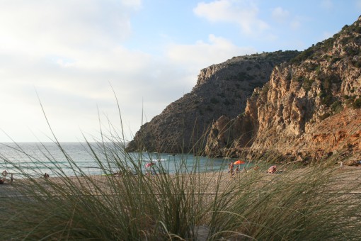 Cala Domestica, po ovinkih do znamenite plaže