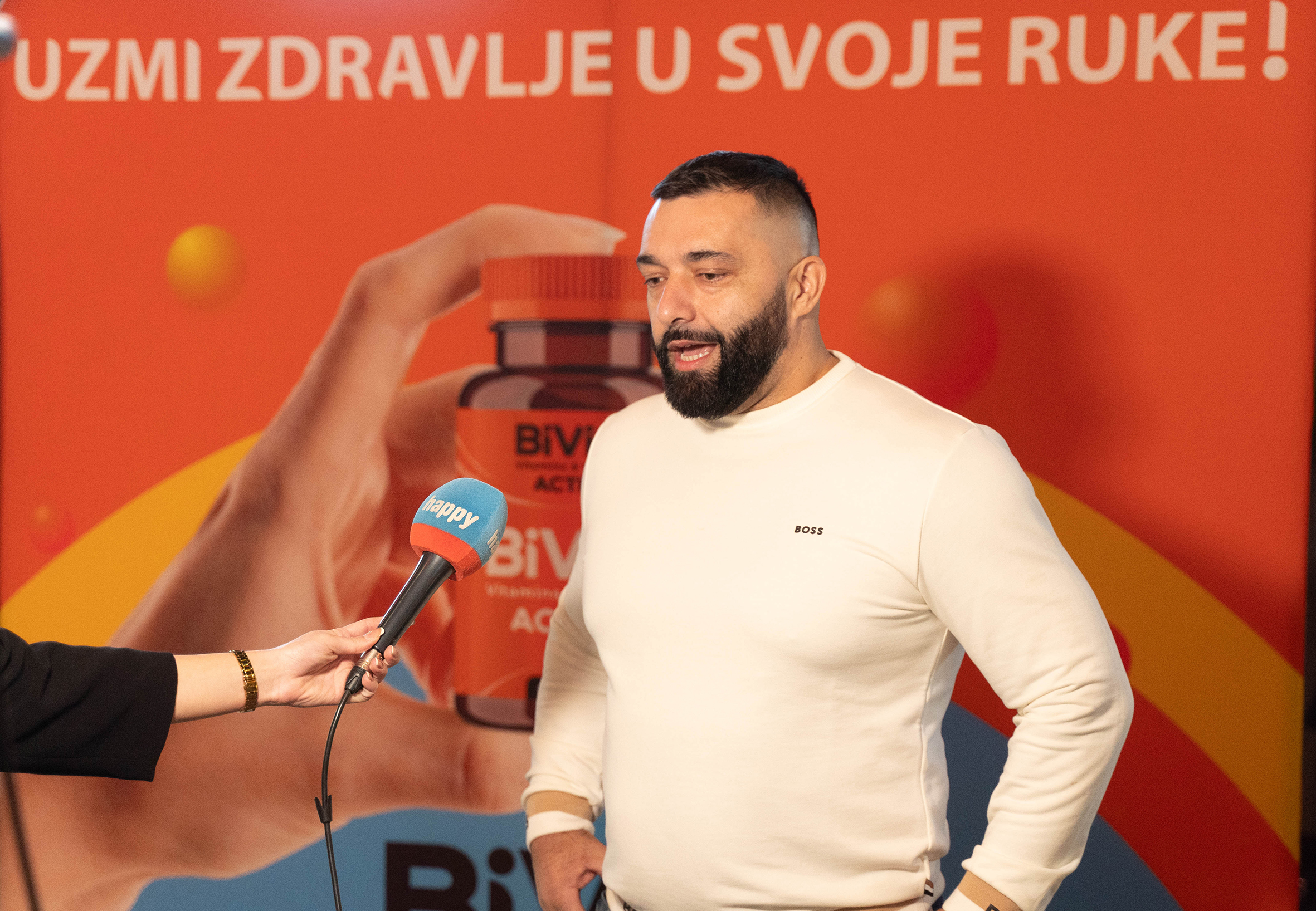 Da sva deca skaču