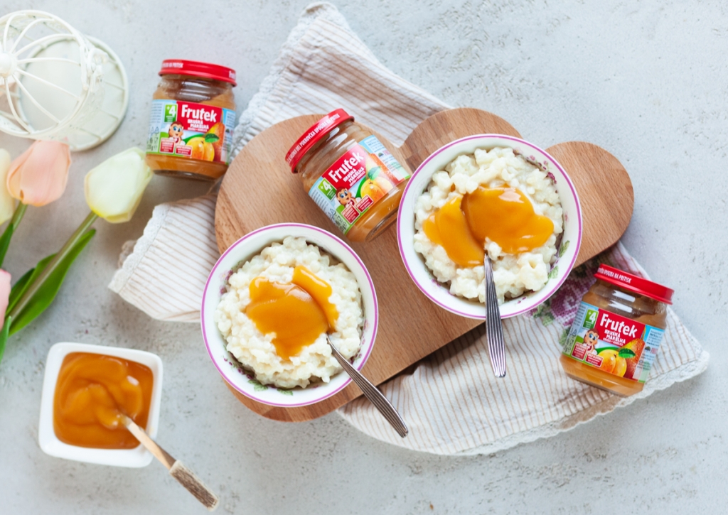 Mlečni riž z marelično kašico Frutek Mlečni riž z marelično kašico Frutek