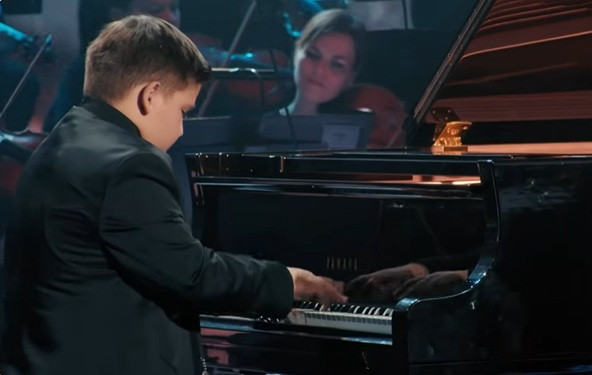 Najbolji mladi pijanista na svetu je David Božić!
