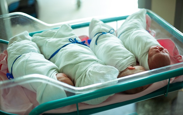 Rođeno 495 beba više nego u istom periodu 2025.